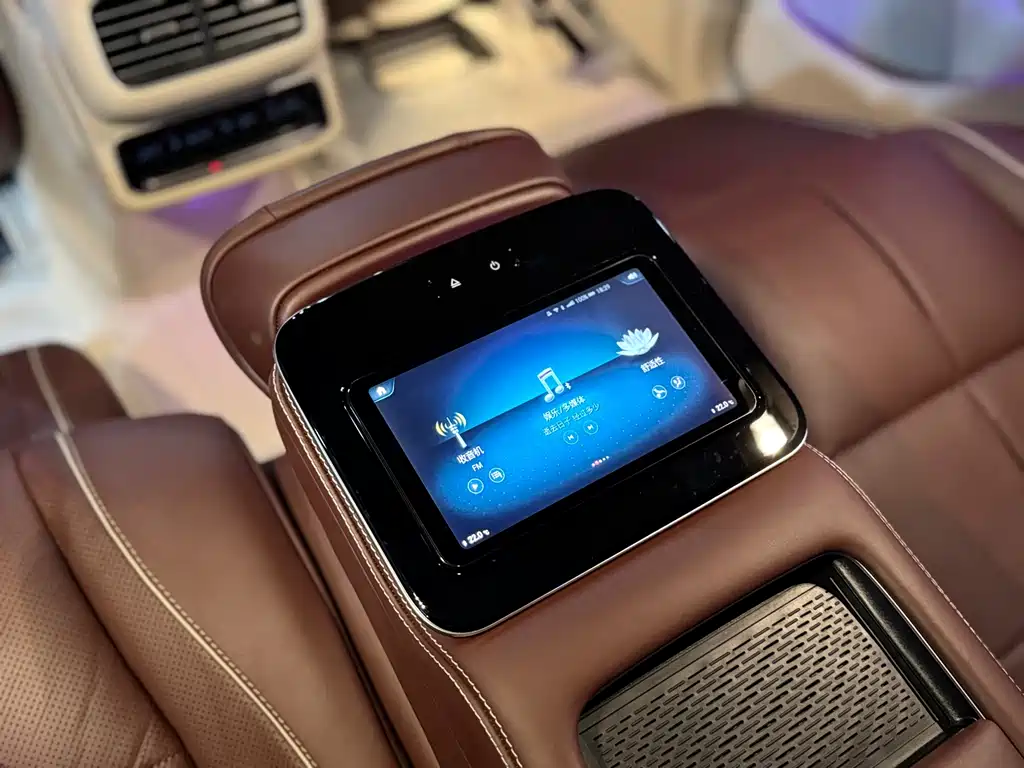 Mercedes-Benz GLS 2023 — фото 10