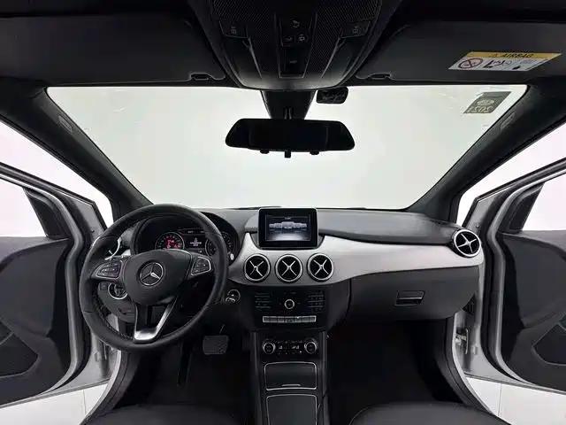 Mercedes-Benz B-Class 2015 — фото 3
