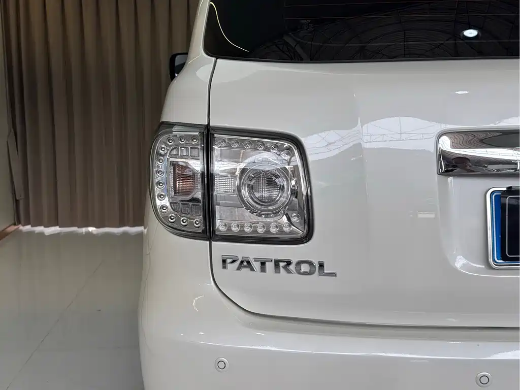 Nissan Patrol 2018 — фото 26