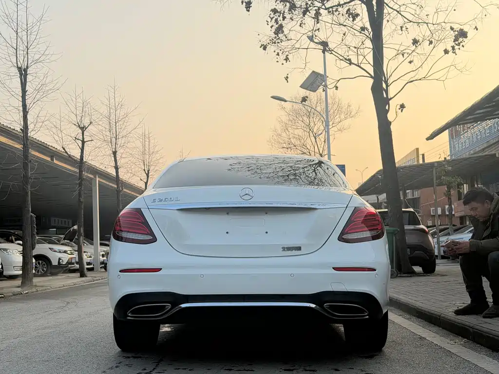 Mercedes-Benz E-Class 2019 — фото 5