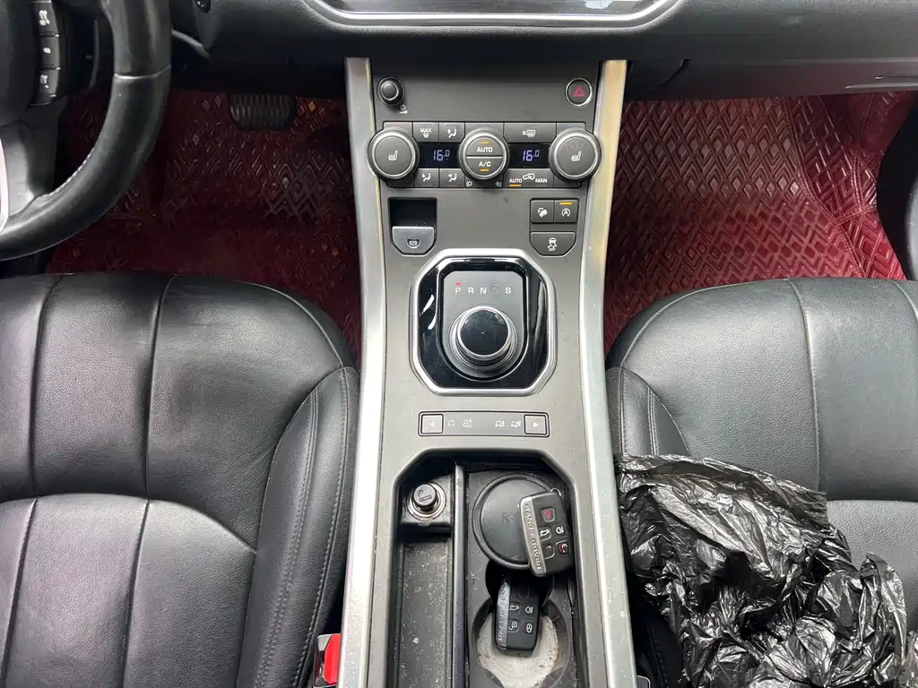 Land Rover Evoque 2017 — фото 32