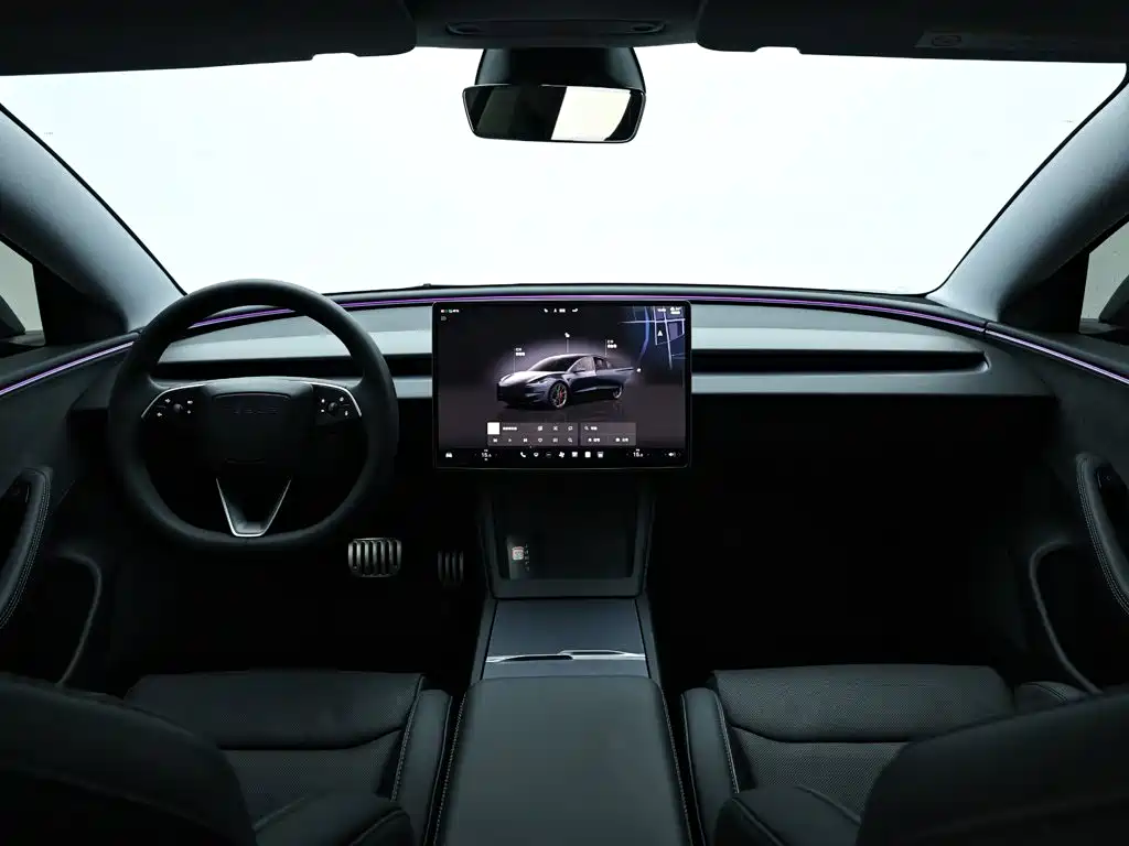 Tesla Model 3 2025 — фото 15