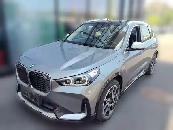 BMW iX1 2023