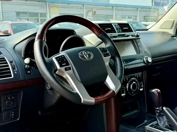 Toyota Prado 2017