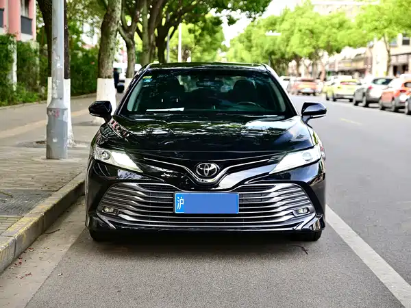 Toyota Camry 2019