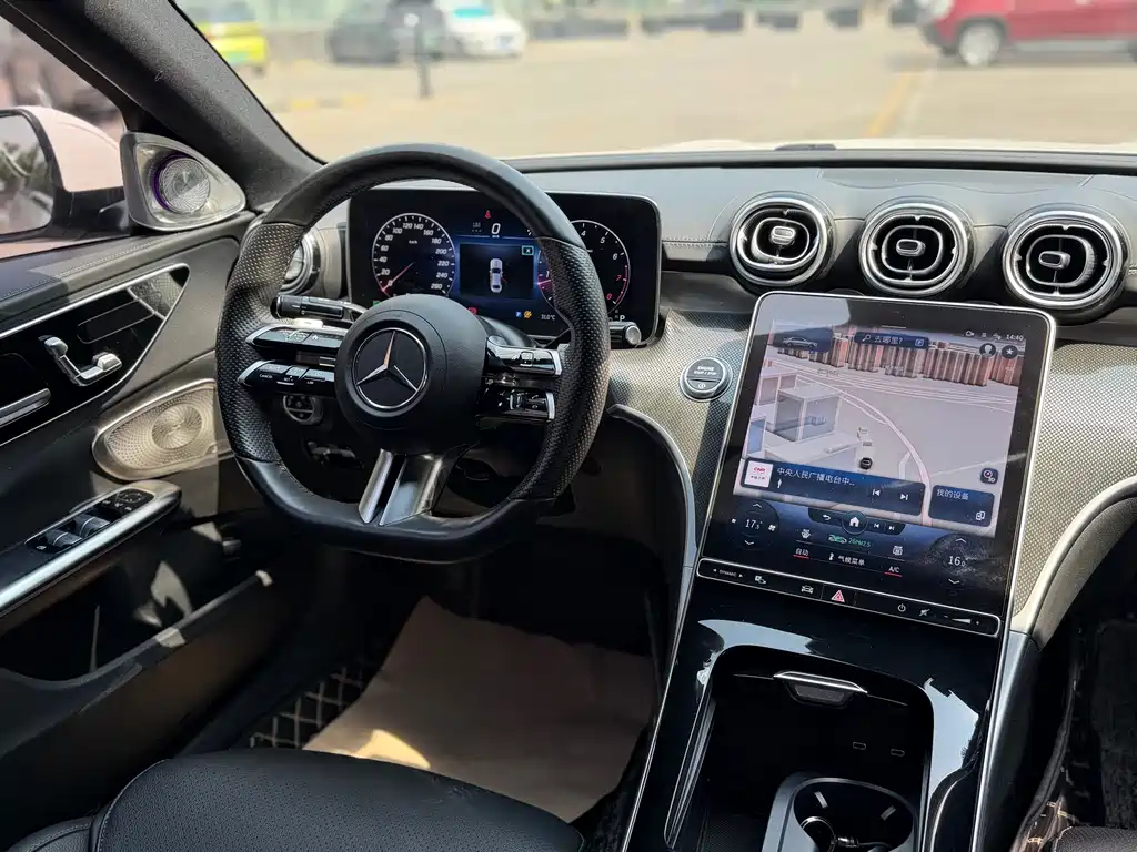 Mercedes-Benz C-Class 2022 — фото 11