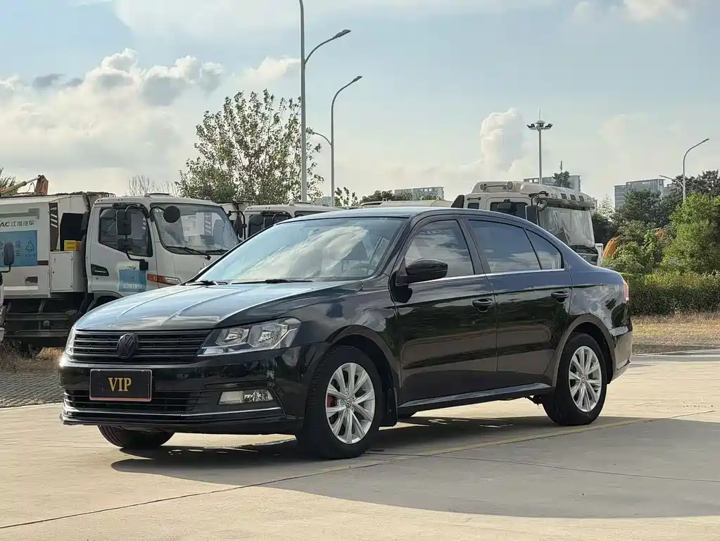 Volkswagen Lavida 2017 — фото 1