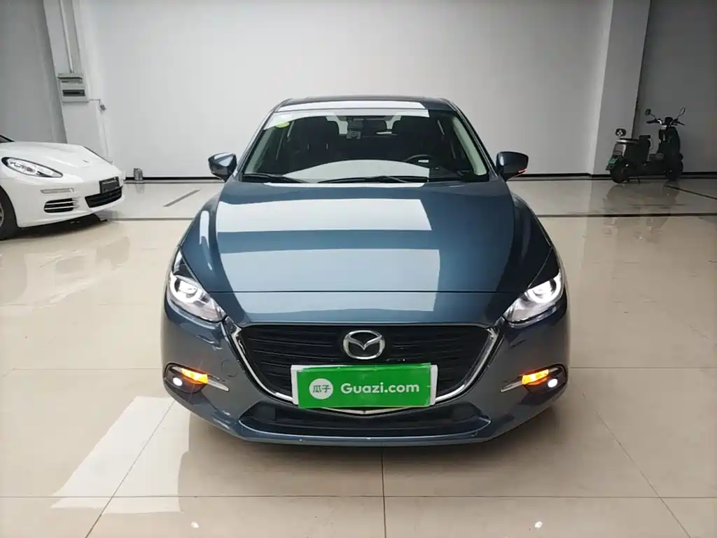 Mazda 3 Axela 2018