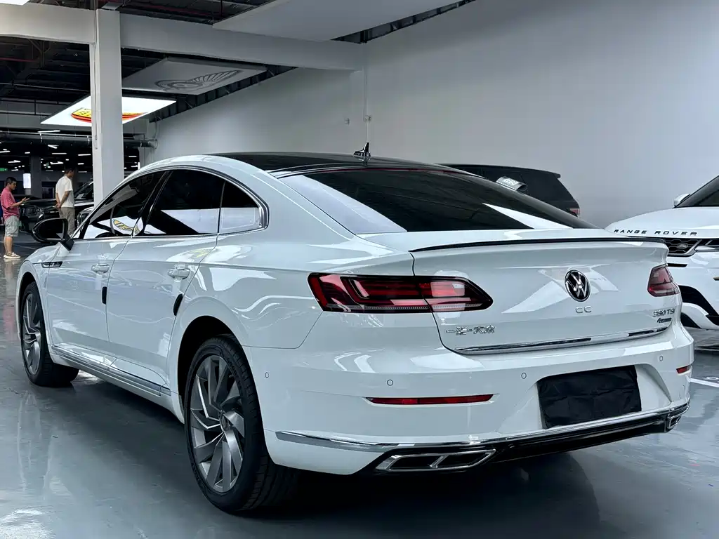 Volkswagen CC 2023 — фото 20