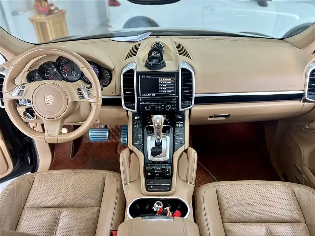 Porsche Cayenne 2014 — фото 13