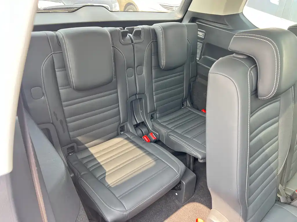 Volkswagen Touran 2017 — фото 20