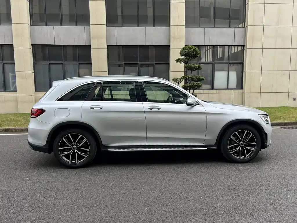 Mercedes-Benz GLC 2020 — фото 14
