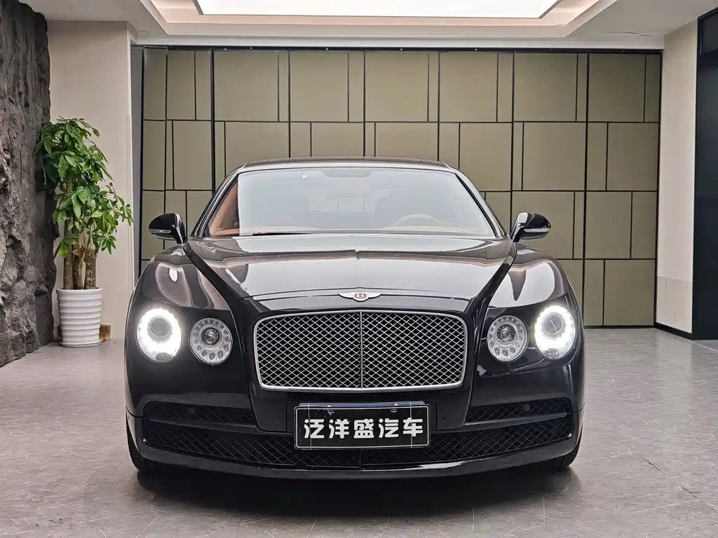 Bentley Flying Spur 2016 — фото 2