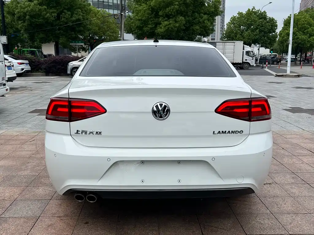 Volkswagen Lamando 2018 — фото 14