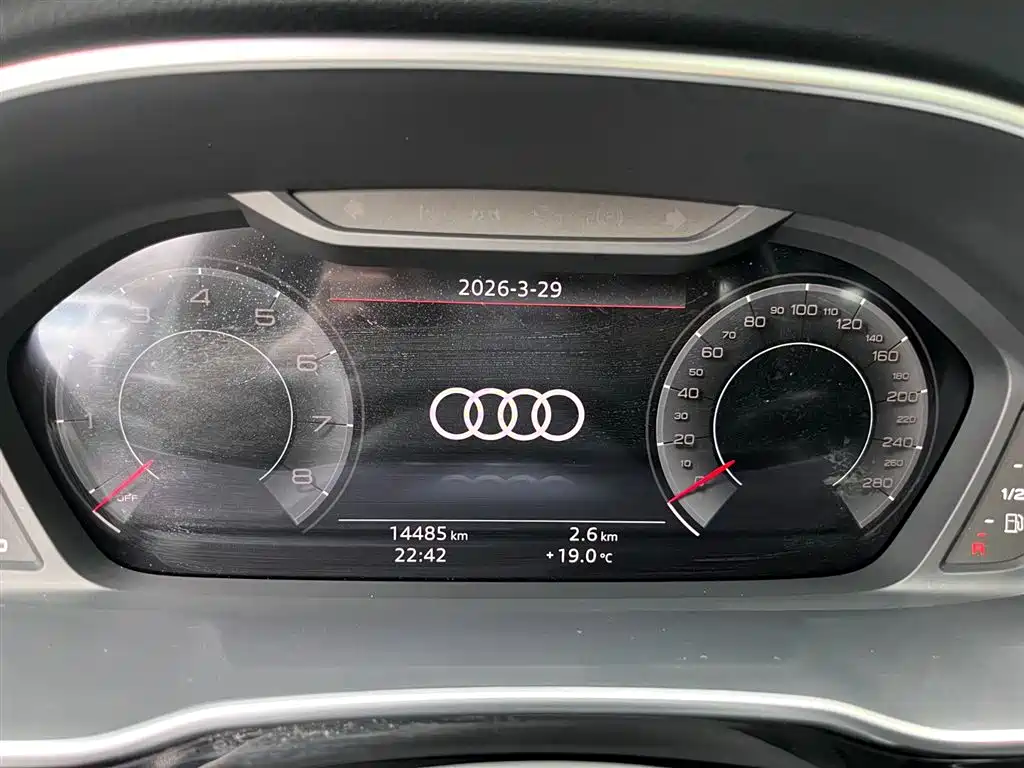 Audi Q3 2024 — фото 10