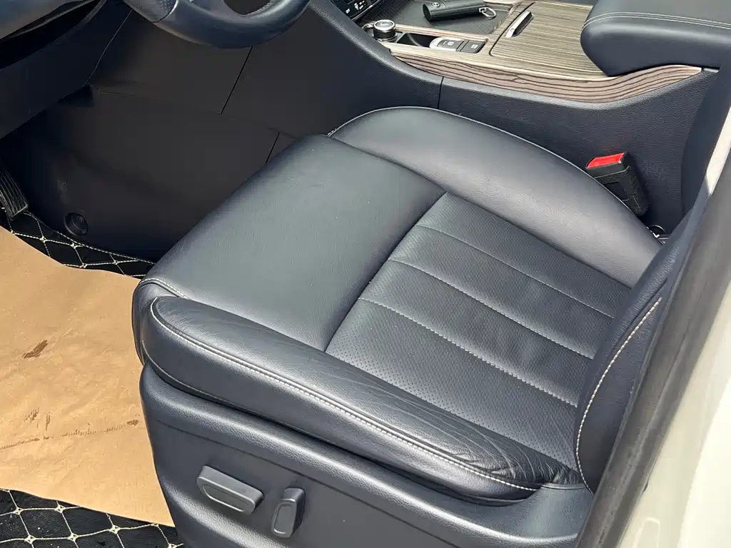 GAC Trumpchi M8 2020 — фото 4