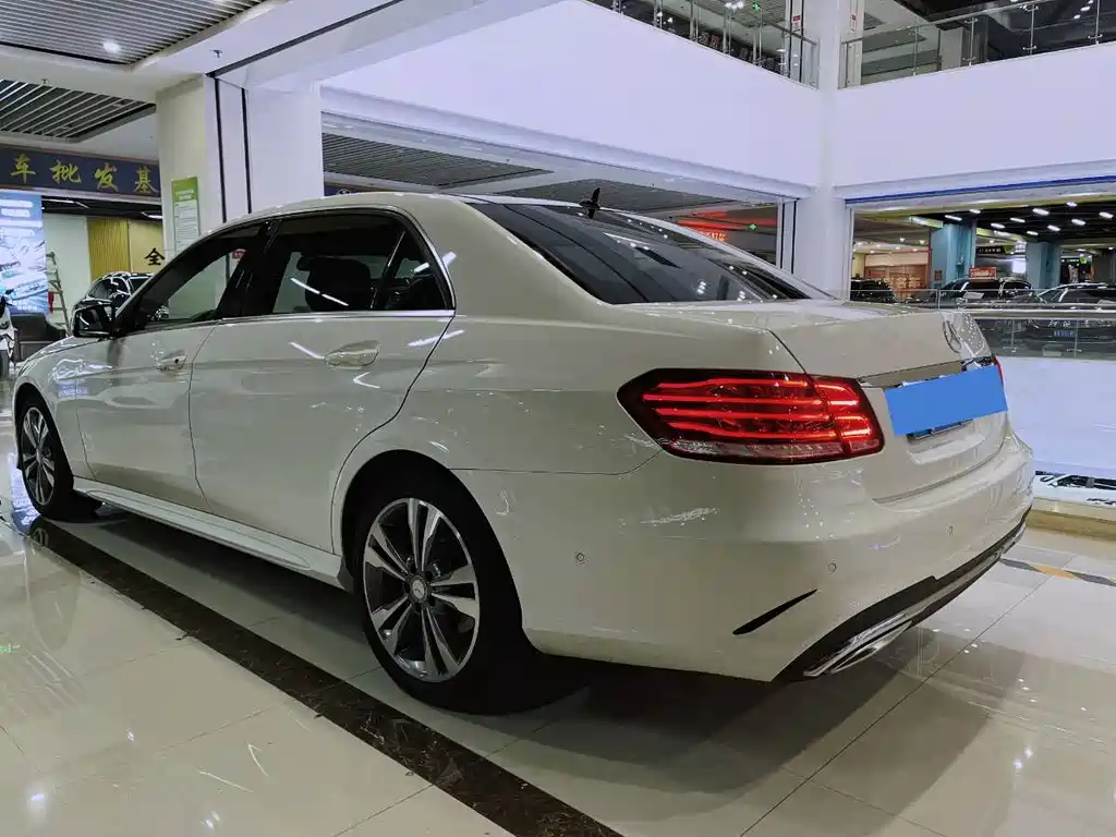 Mercedes-Benz E-Class 2016