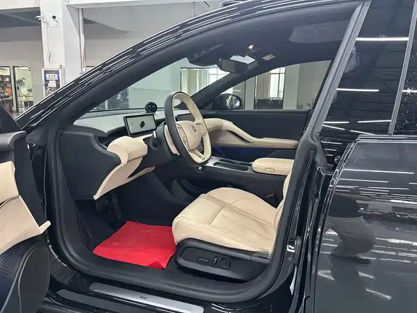 NIO ET5T 2024