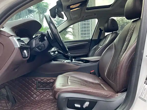 BMW 5 Series 2020