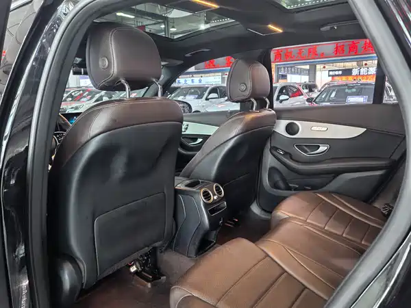 Mercedes-Benz GLC 2021