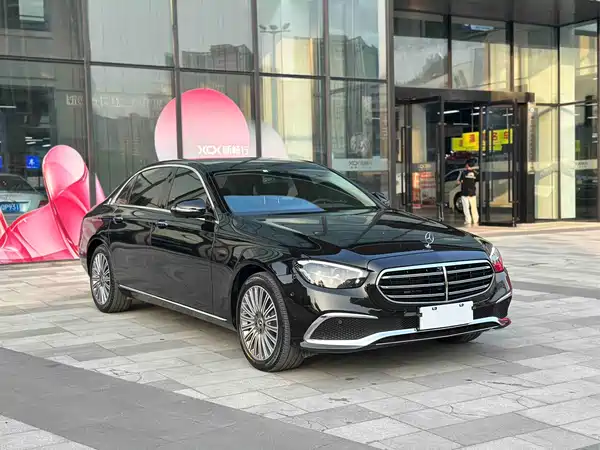 Mercedes-Benz E-Class 2022