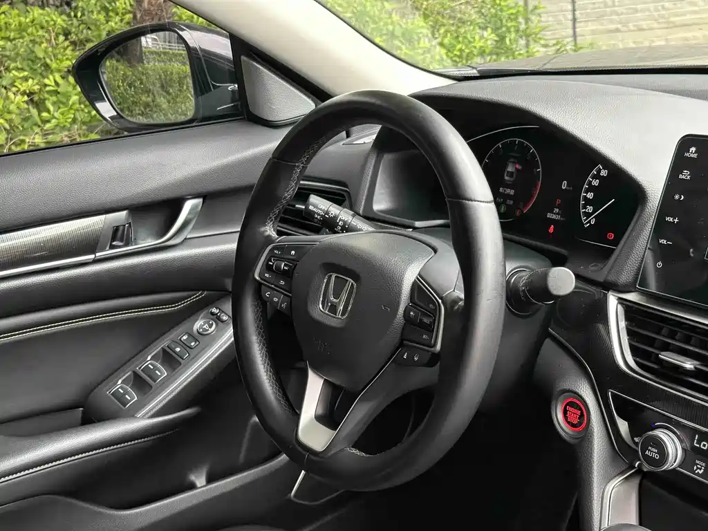 Honda Accord 2022 — фото 12