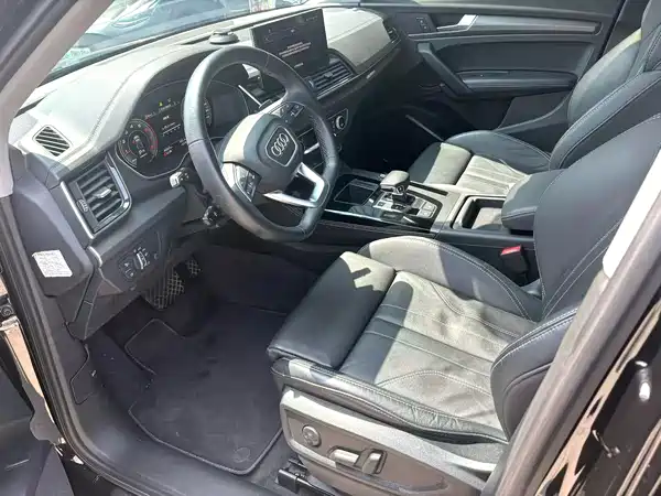 Audi Q5L 2022