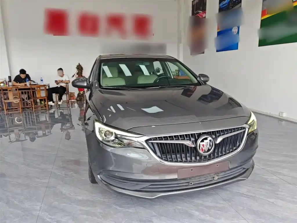 Buick Excelle 2018 — фото 4