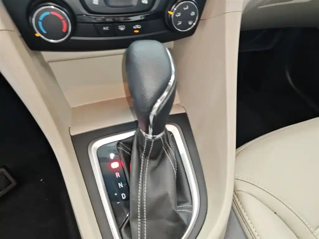 Buick Excelle 2018 — фото 14