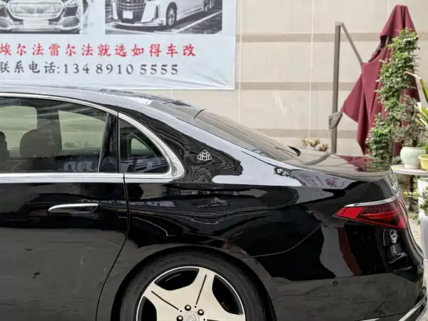 Mercedes-Benz S-Class 2012
