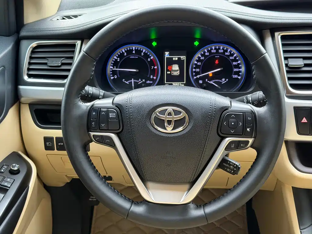 Toyota Highlander 2019 — фото 6