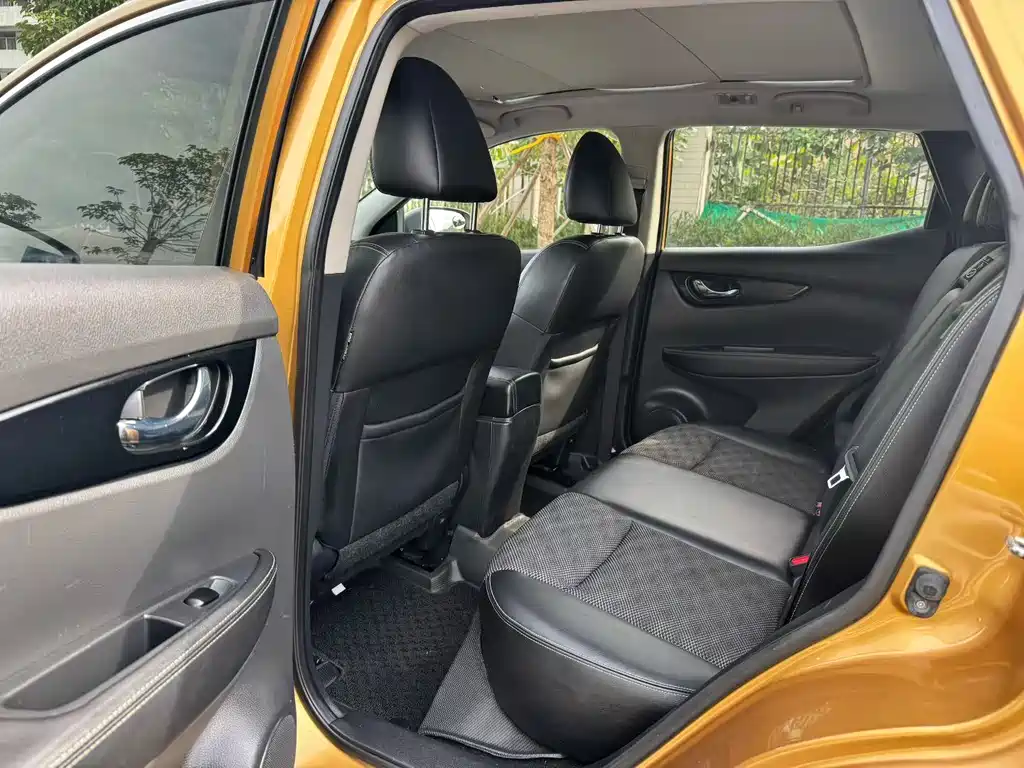 Nissan Qashqai 2015 — фото 6