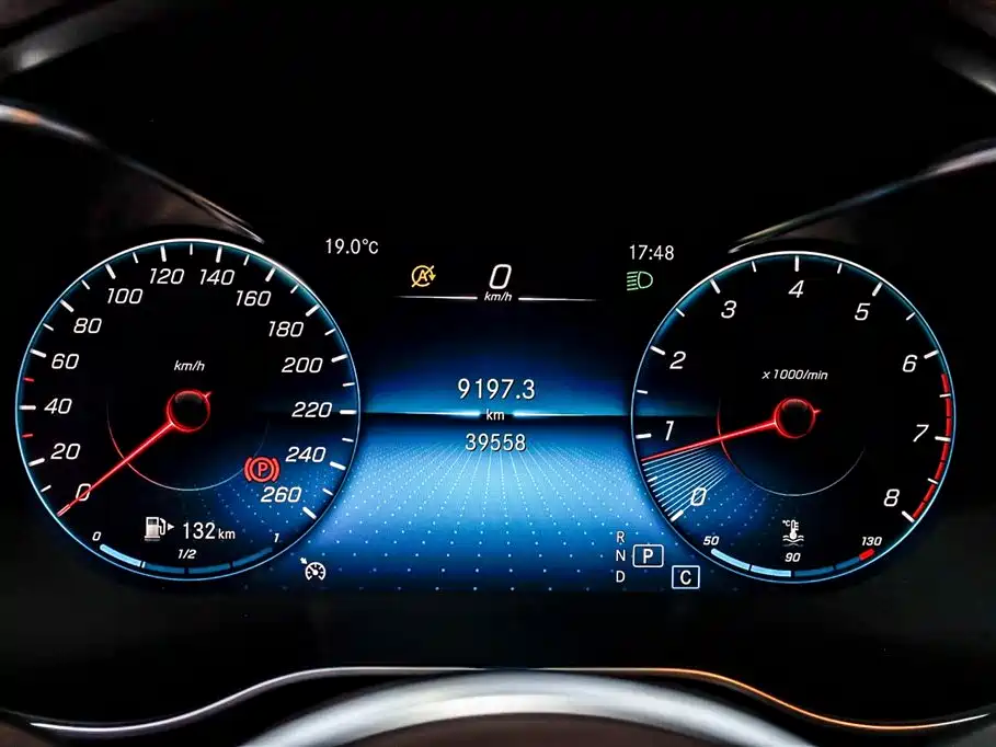 Mercedes-Benz GLC 2023 — фото 19