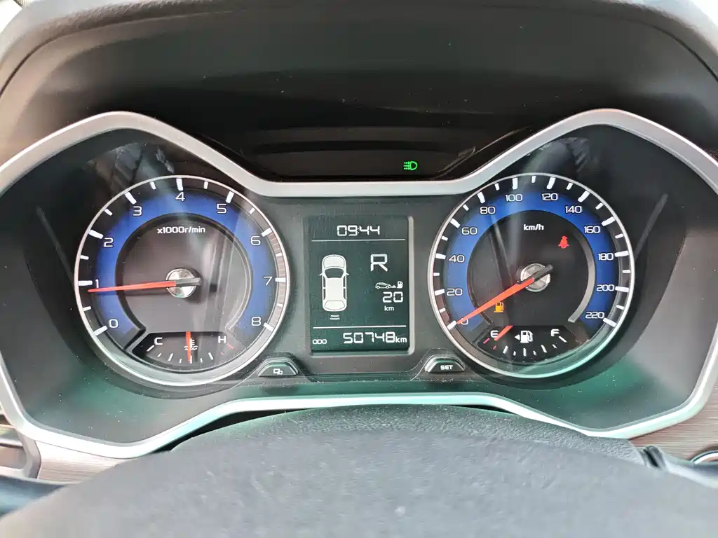 Geely Vision X3 2018 — фото 15
