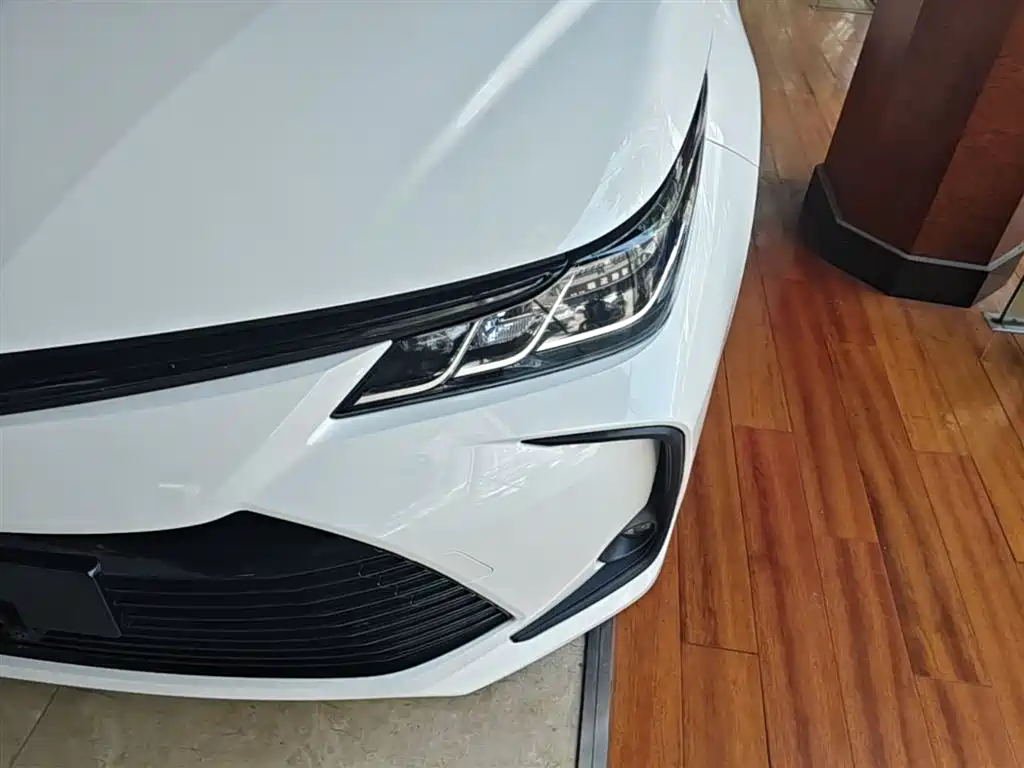 Toyota Corolla 2020 — фото 24