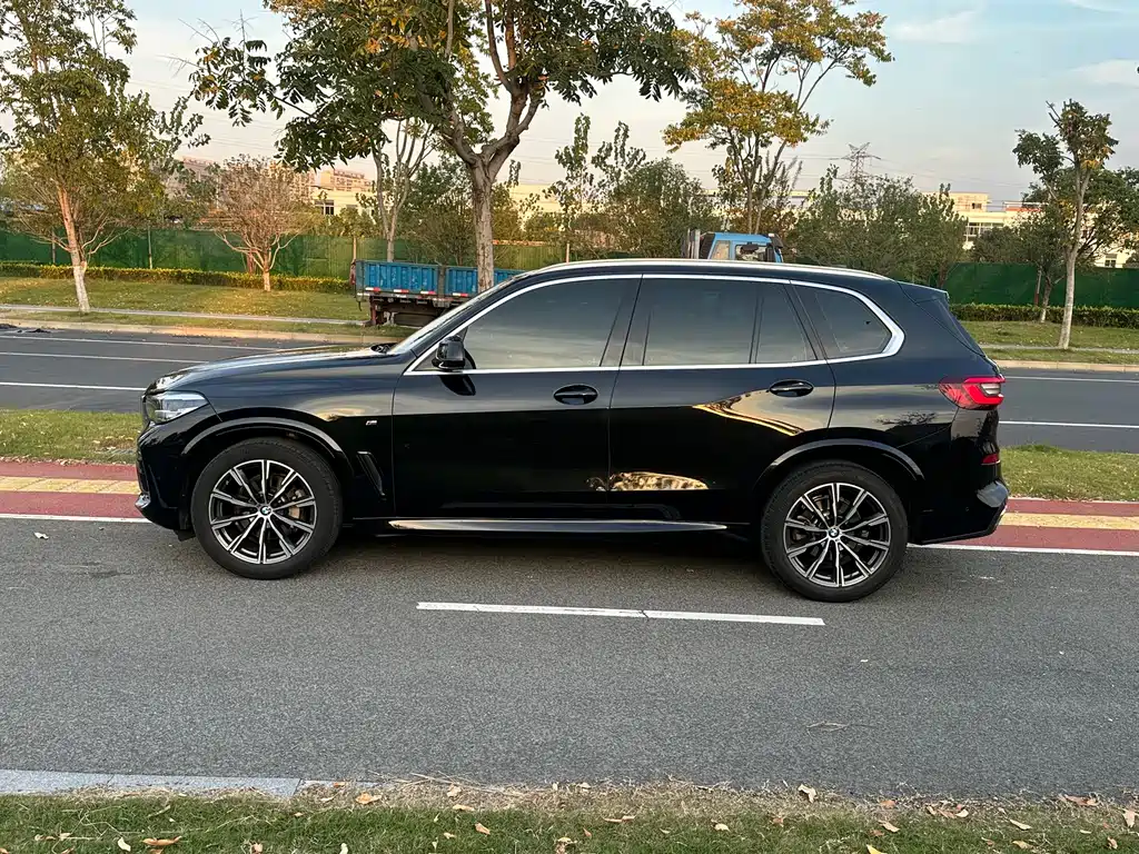 BMW X5 2021 — фото 11
