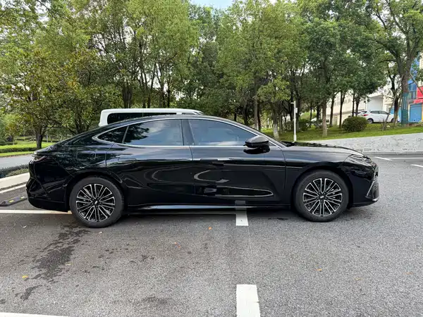 Geely Galaxy Starshine 8 2025