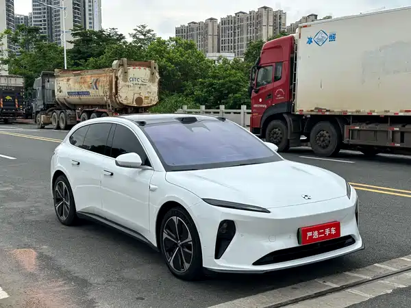 NIO ET5T 2024