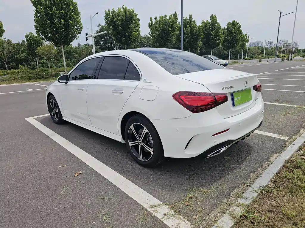 Mercedes-Benz A-Class 2025 — фото 10