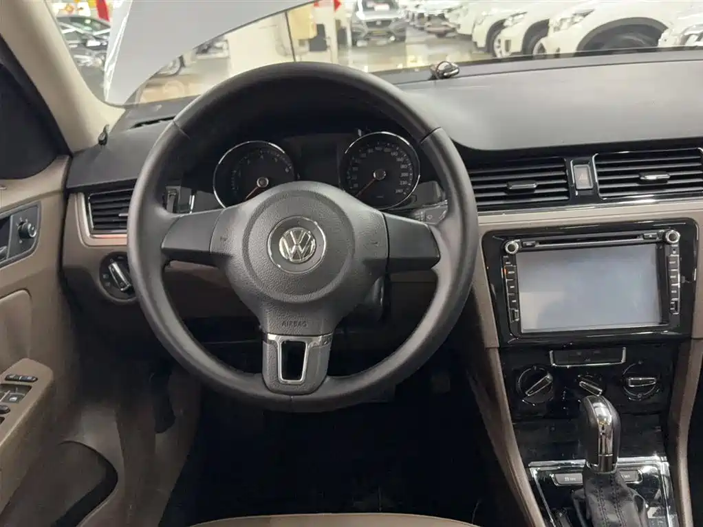 Volkswagen Bora 2014