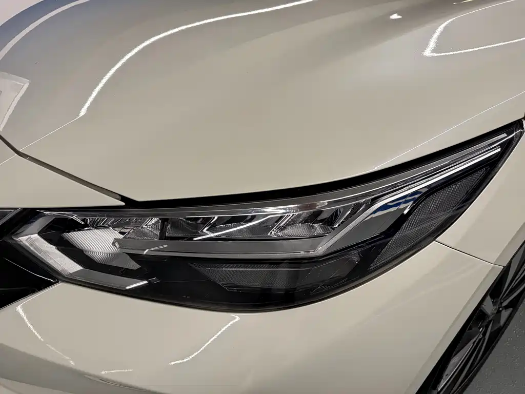 Nissan Sylphy 2019 — фото 23