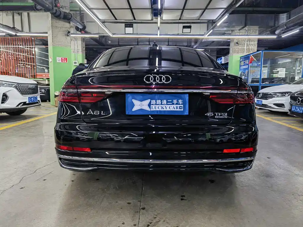 Audi A8 2023