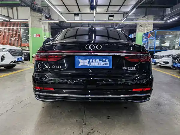 Audi A8 2023