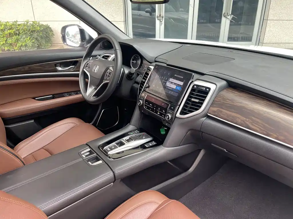 Honda UR-V 2018 — фото 11