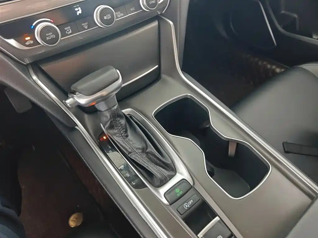 Honda Accord 2021 — фото 14