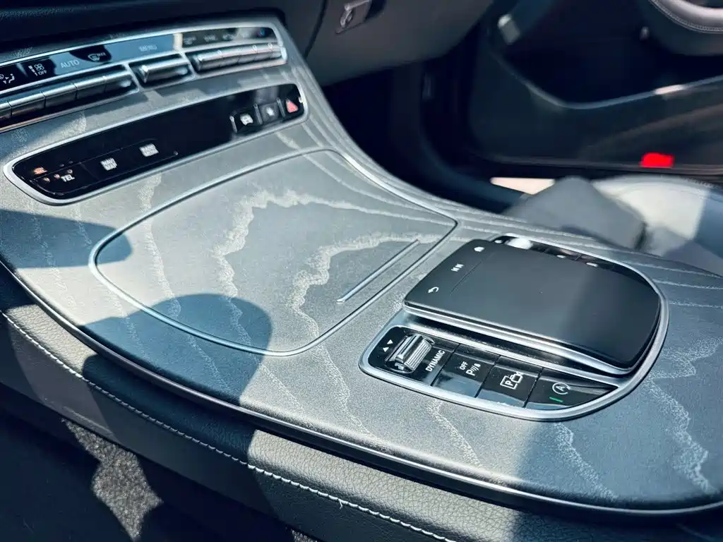 Mercedes-Benz E-Class 2022 — фото 11