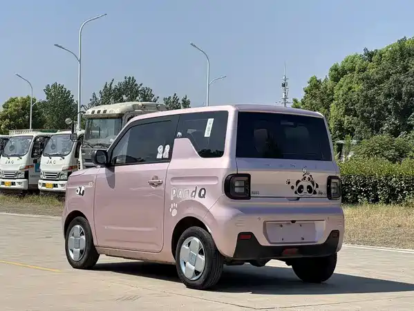 Geely Galaxy Panda 2023