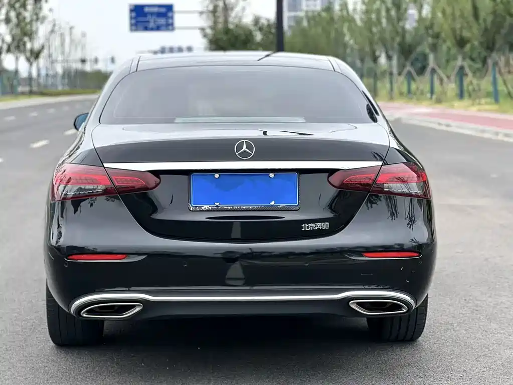 Mercedes-Benz E-Class 2023 — фото 5