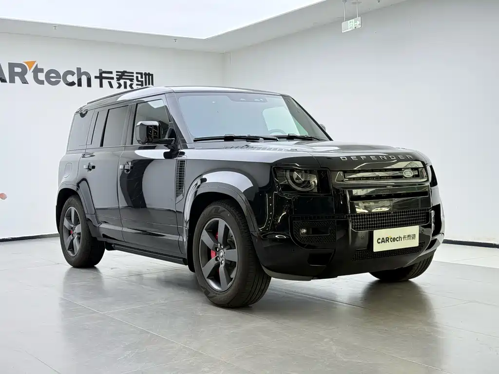 Land Rover Defender 2026