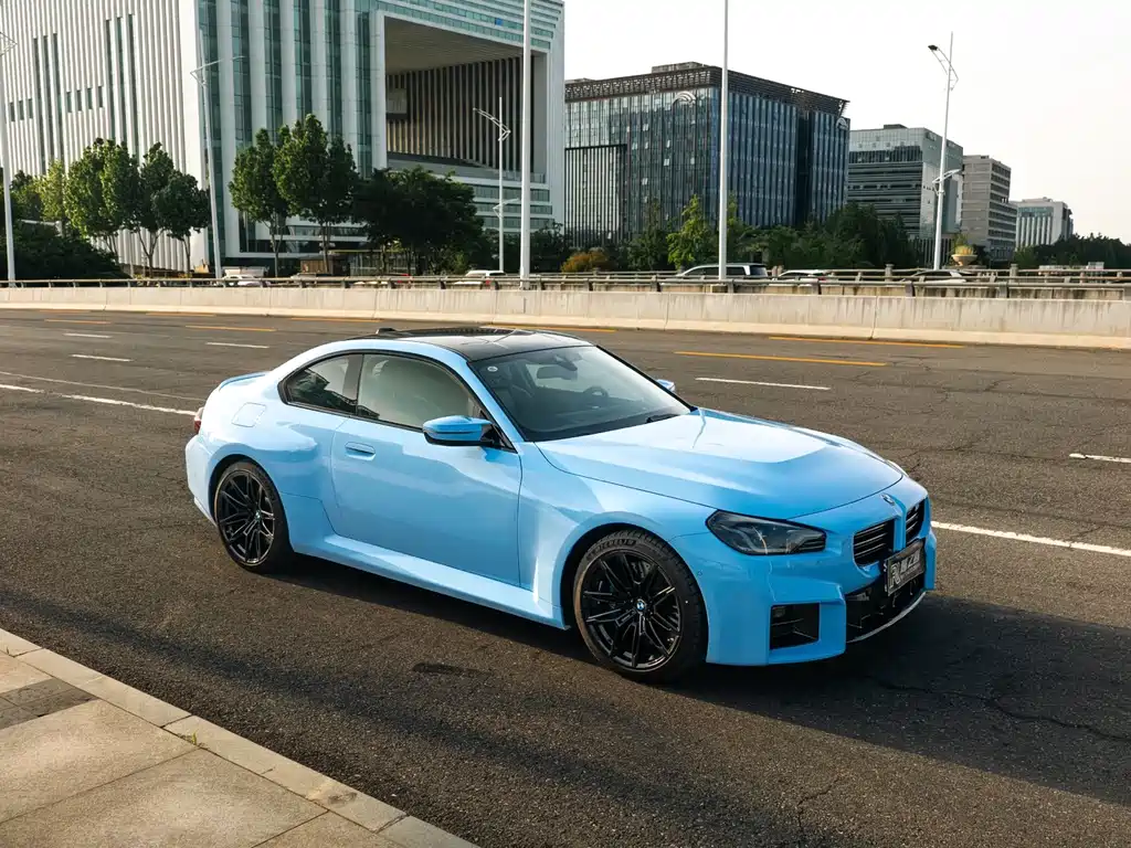 BMW M2 2025